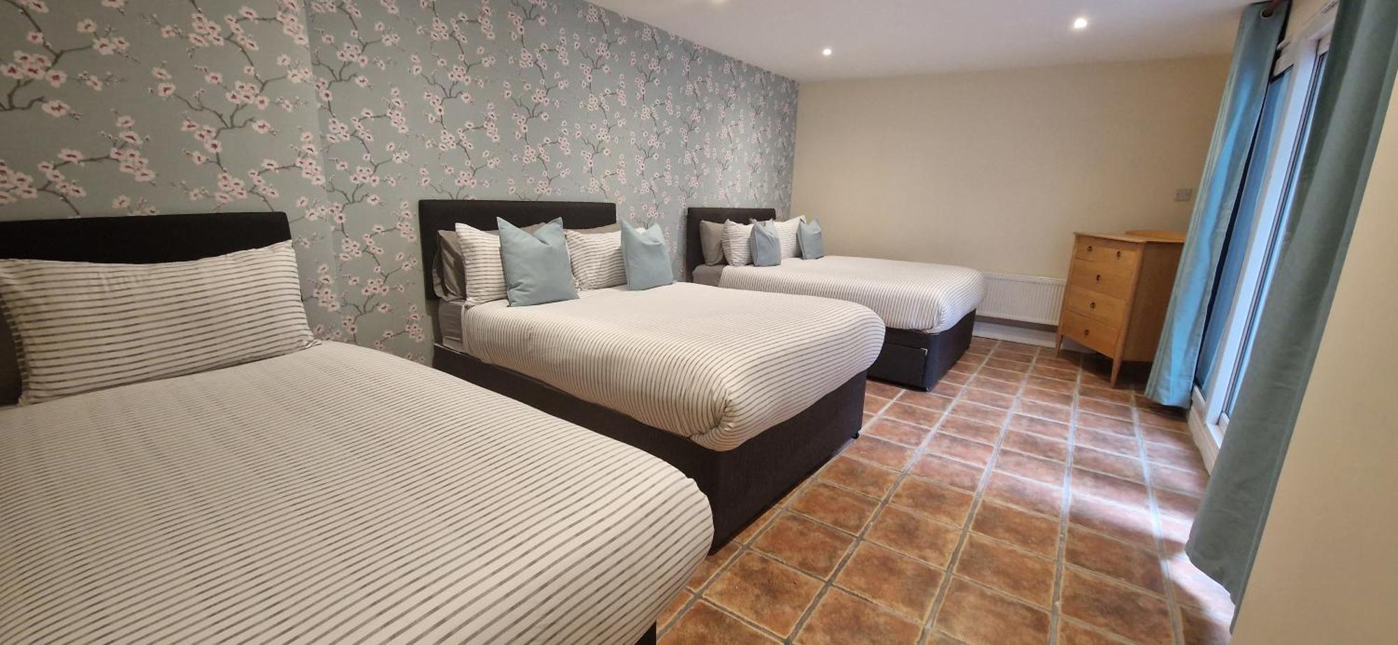 The Copper Fields Appartement Londen Buitenkant foto